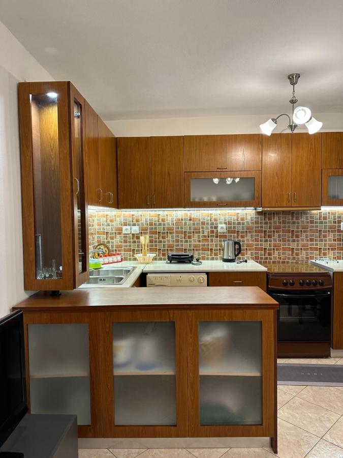 Apartment B&s