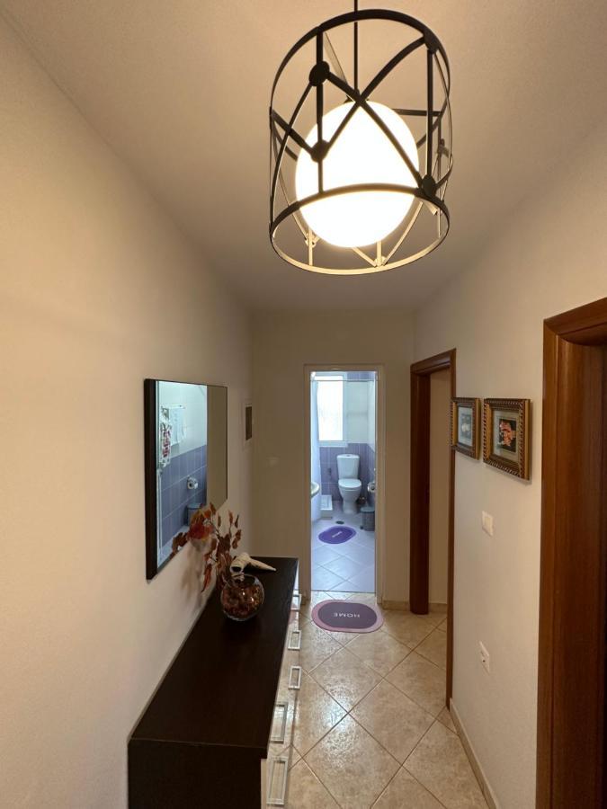 B&s * Sarandë